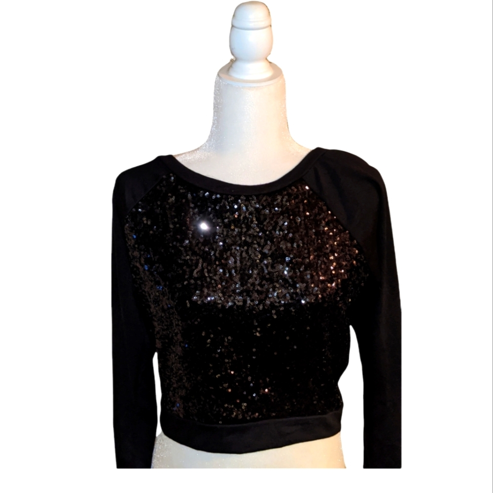 HELIA made in USA TOP